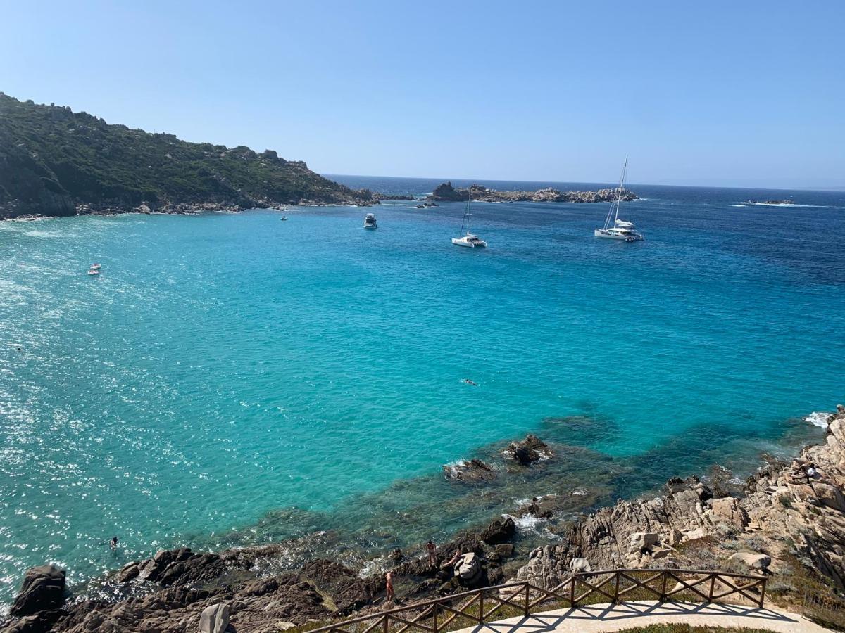 Le Ciliegie: Appartamento Moderno Isola Rossa Dış mekan fotoğraf
